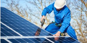 Installation Maintenance Panneaux Solaires Photovoltaïques à Uxelles